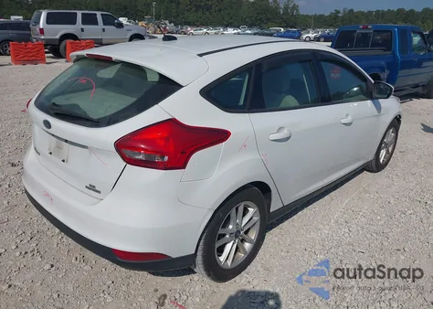 2015 Ford Focus Se z USA, uszkodzony, nr VIN 1FADP3K21FL317795